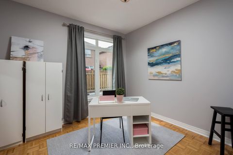 Photo 15 at 48 Braden Way, Vellore Village, Vaughan