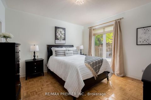 Photo 17 at 48 Braden Way, Vellore Village, Vaughan