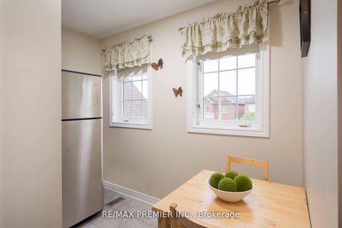 Photo 23 at 48 Braden Way, Vellore Village, Vaughan