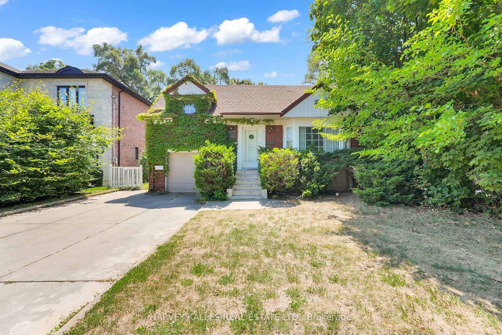 547 Douglas Avenue, Nortown, Toronto 