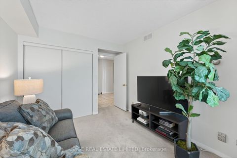 Photo 17 at 706 - 150 Dunlop Street E, City Centre, Barrie