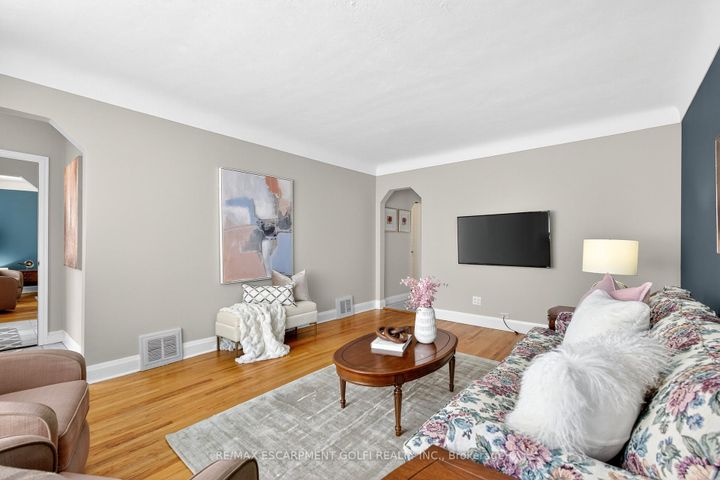 Photo 5 at 56 West 1st Street, Buchanan, Hamilton