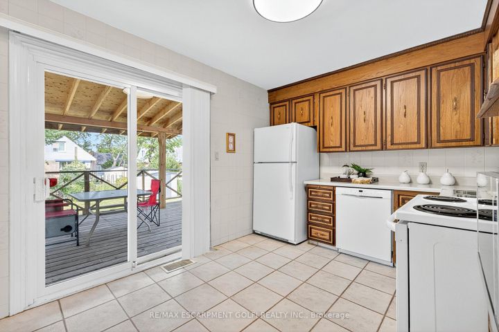 Photo 6 at 56 West 1st Street, Buchanan, Hamilton
