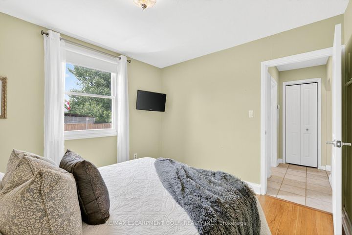 Photo 12 at 56 West 1st Street, Buchanan, Hamilton