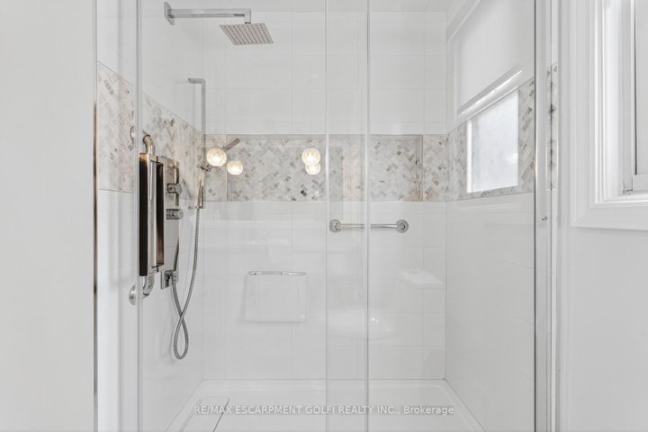 Photo 14 at 56 West 1st Street, Buchanan, Hamilton