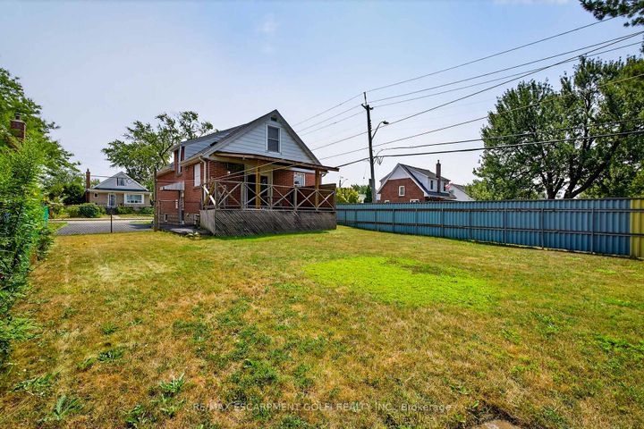 Photo 26 at 56 West 1st Street, Buchanan, Hamilton