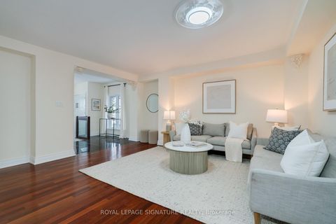 Photo 4 at 339 Elmwood Avenue, Harding, Richmond Hill