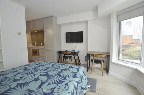 Photo 17 at 713 - 155 Yorkville Avenue, Annex, Toronto