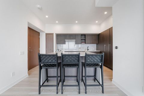 Photo 3 at 3615 - 17 Bathurst Street, Waterfront Communities C1, Toronto