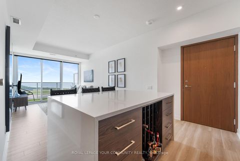 Photo 8 at 3615 - 17 Bathurst Street, Waterfront Communities C1, Toronto