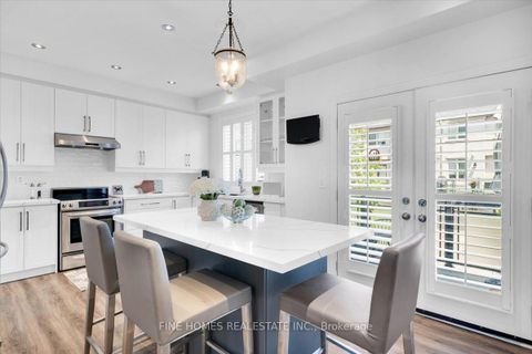Photo 15 at 6 - 80 North Park Road, Beverley Glen, Vaughan