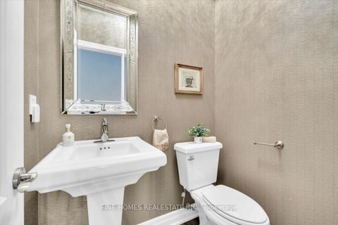 Photo 18 at 6 - 80 North Park Road, Beverley Glen, Vaughan