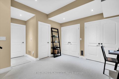 Photo 31 at 6 - 80 North Park Road, Beverley Glen, Vaughan