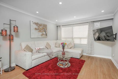 Photo 3 at 278 Elmhurst Drive, Kipling, Toronto