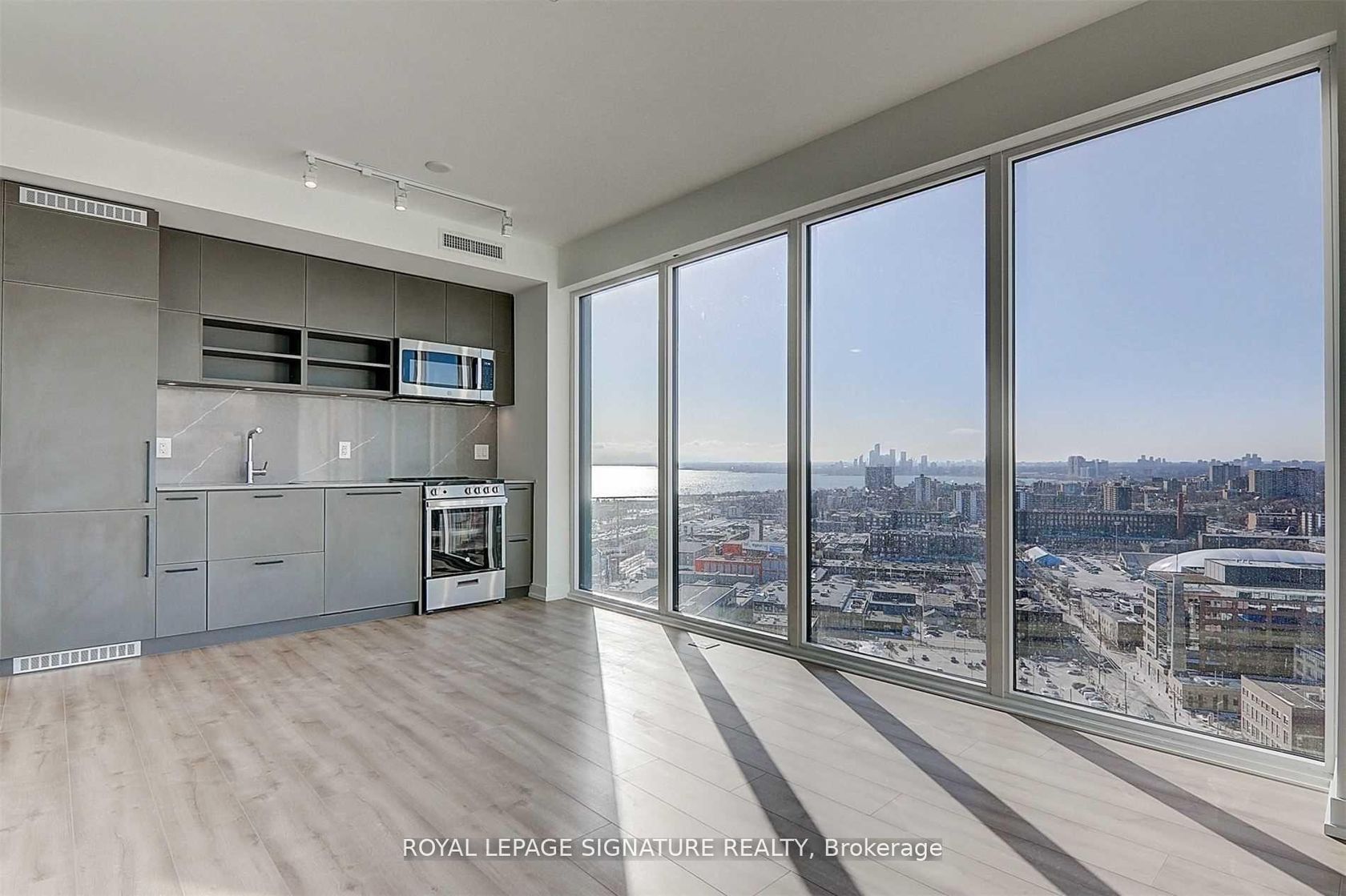 1005 - 135 East Liberty Street, Niagara, Toronto 