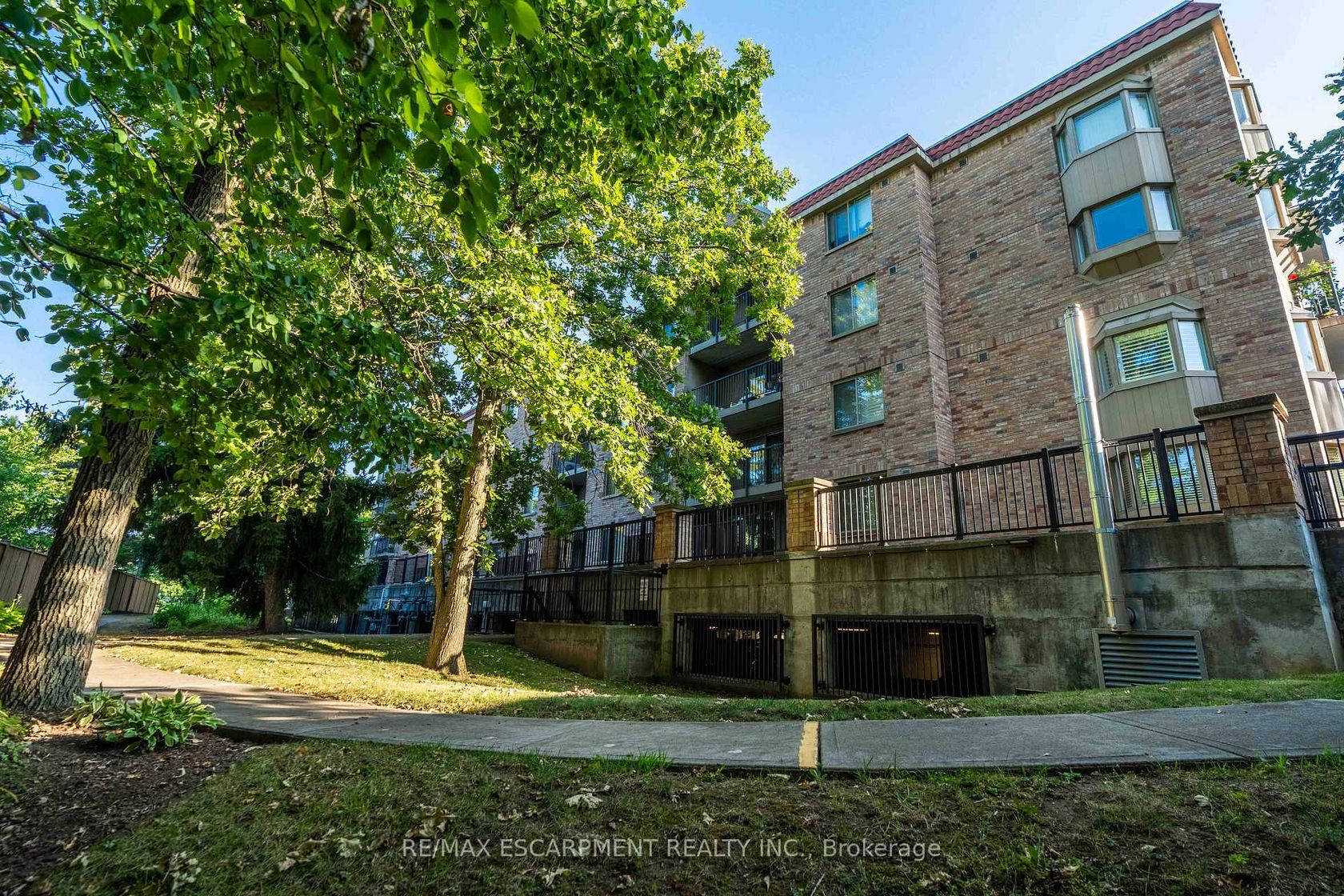 102 - 3499 Upper Middle Road, Headon, Burlington 