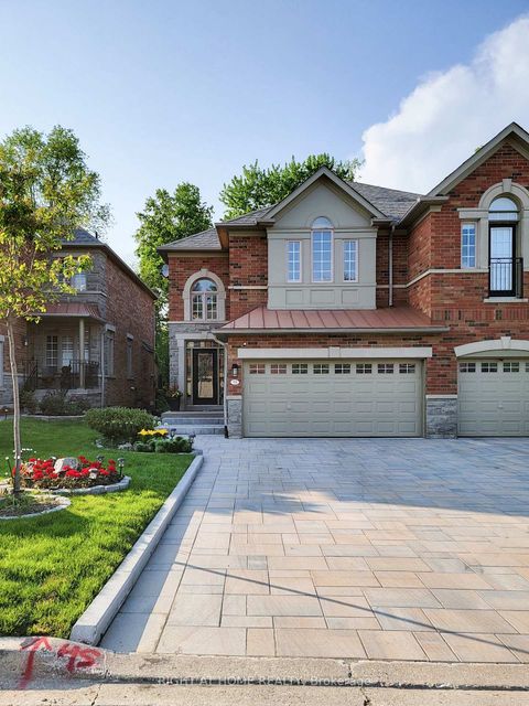 Photo 1 at 95 Westbury Court, Westbrook, Richmond Hill