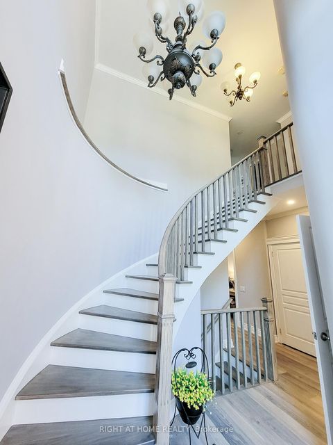 Photo 5 at 95 Westbury Court, Westbrook, Richmond Hill