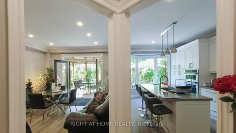 Photo 6 at 95 Westbury Court, Westbrook, Richmond Hill