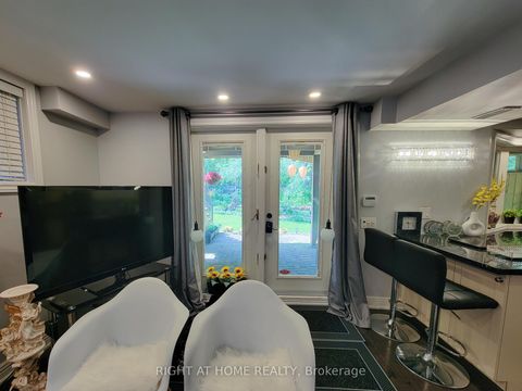 Photo 31 at 95 Westbury Court, Westbrook, Richmond Hill