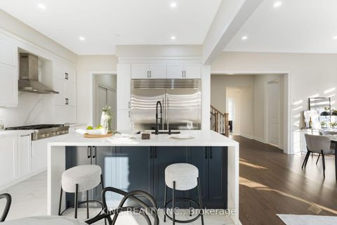 Photo 10 at 3419 Sixth Line, GO Glenorchy, Oakville