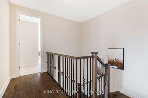 Photo 19 at 3419 Sixth Line, GO Glenorchy, Oakville