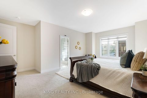 Photo 21 at 3419 Sixth Line, GO Glenorchy, Oakville
