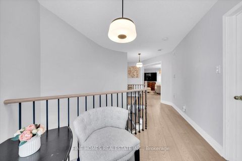 Photo 13 at 153 Browning Trail, Letitia Heights, Barrie
