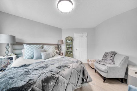 Photo 20 at 153 Browning Trail, Letitia Heights, Barrie