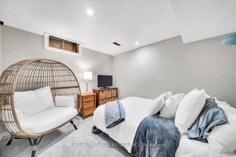 Photo 26 at 153 Browning Trail, Letitia Heights, Barrie