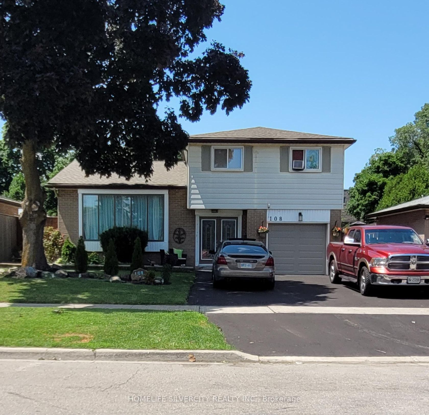 108 Brookland Drive, Avondale, Brampton 2