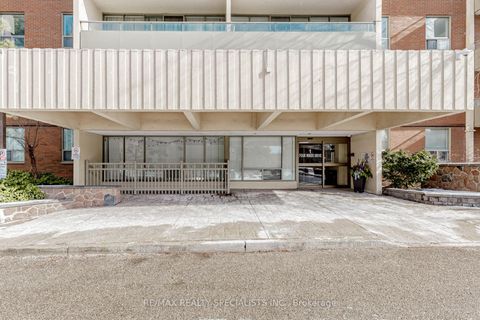 Photo 2 at 106 - 1 Four Winds Drive, York University Heights, Toronto