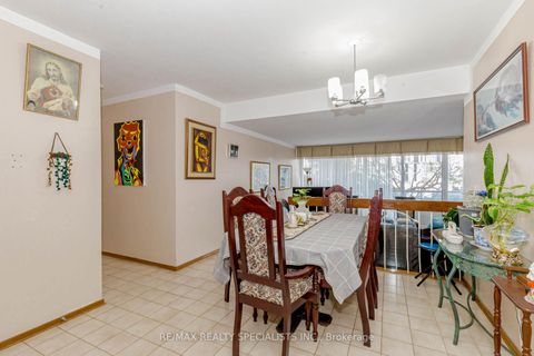 Photo 9 at 106 - 1 Four Winds Drive, York University Heights, Toronto