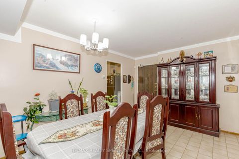 Photo 11 at 106 - 1 Four Winds Drive, York University Heights, Toronto