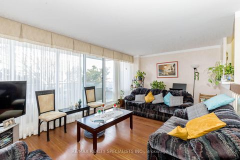 Photo 12 at 106 - 1 Four Winds Drive, York University Heights, Toronto