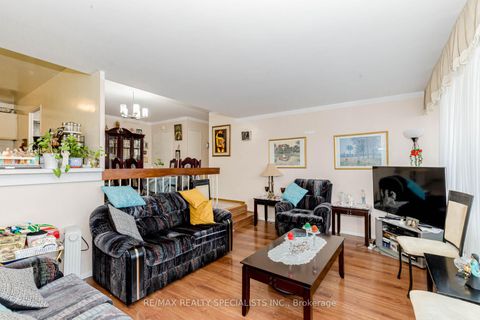 Photo 14 at 106 - 1 Four Winds Drive, York University Heights, Toronto