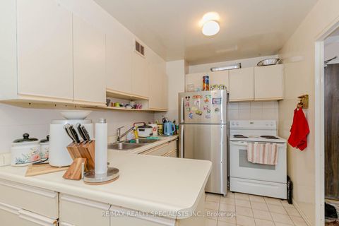 Photo 17 at 106 - 1 Four Winds Drive, York University Heights, Toronto