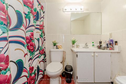 Photo 22 at 106 - 1 Four Winds Drive, York University Heights, Toronto