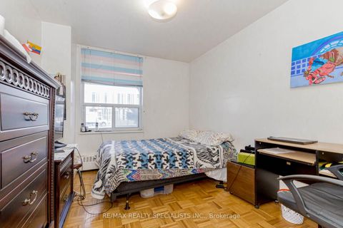 Photo 23 at 106 - 1 Four Winds Drive, York University Heights, Toronto