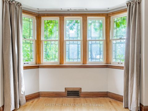 Photo 7 at 2 Esgore Drive, Nortown, Toronto