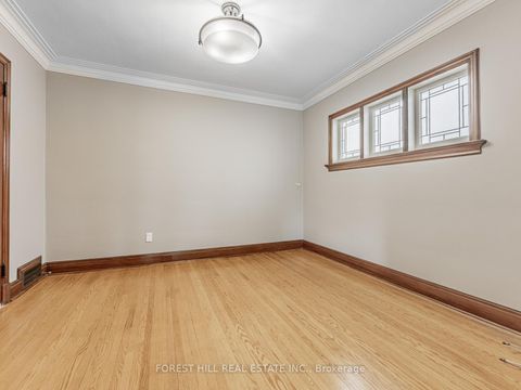 Photo 11 at 2 Esgore Drive, Nortown, Toronto
