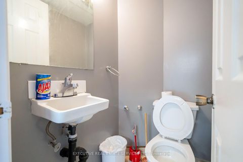 Photo 30 at 32 Brimorton Drive, Bendale, Toronto