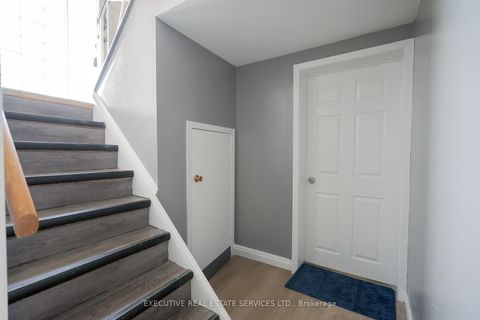 Photo 23 at 32 Brimorton Drive, Bendale, Toronto