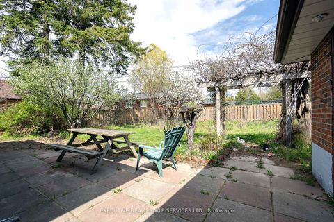 Photo 31 at 32 Brimorton Drive, Bendale, Toronto
