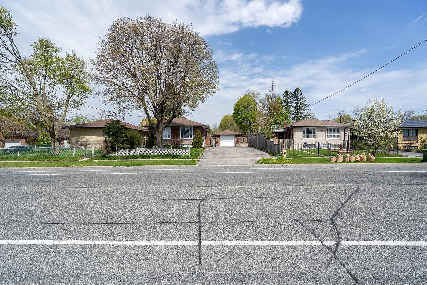 32 Brimorton Drive, Bendale, Toronto 