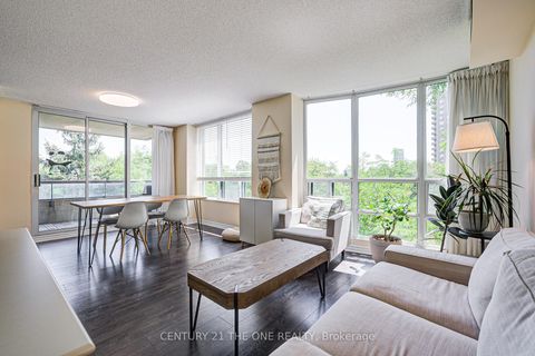 Photo 11 at 605 - 238 Doris Avenue, Willowdale East, Toronto