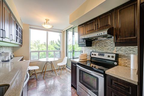 Photo 13 at 605 - 238 Doris Avenue, Willowdale East, Toronto