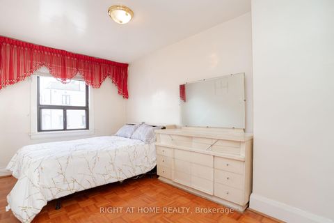 Photo 18 at 610 Lauder Avenue, Oakwood Village, Toronto
