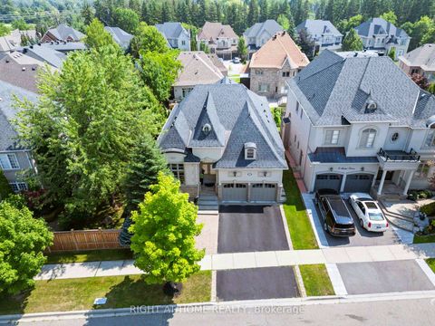 Photo 1 at 6 Sachet Drive, Oak Ridges Lake Wilcox, Richmond Hill
