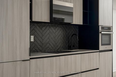 Photo 4 at 507 - 2 Augusta Avenue, Waterfront Communities C1, Toronto